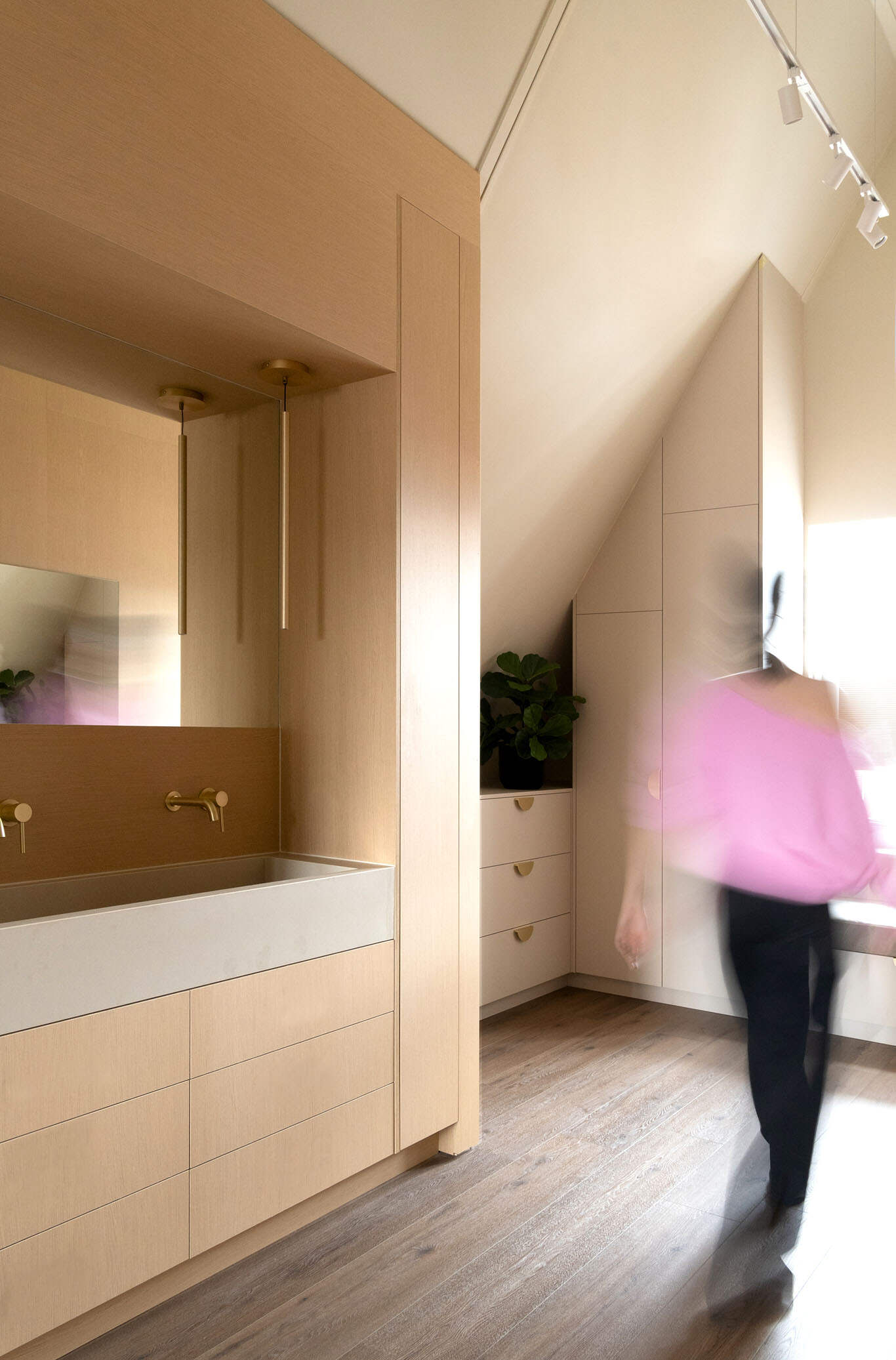 Modern interieur ontwerp voor zolder verbouwing met bouwbegeleiding. Goed interieuradvies. 