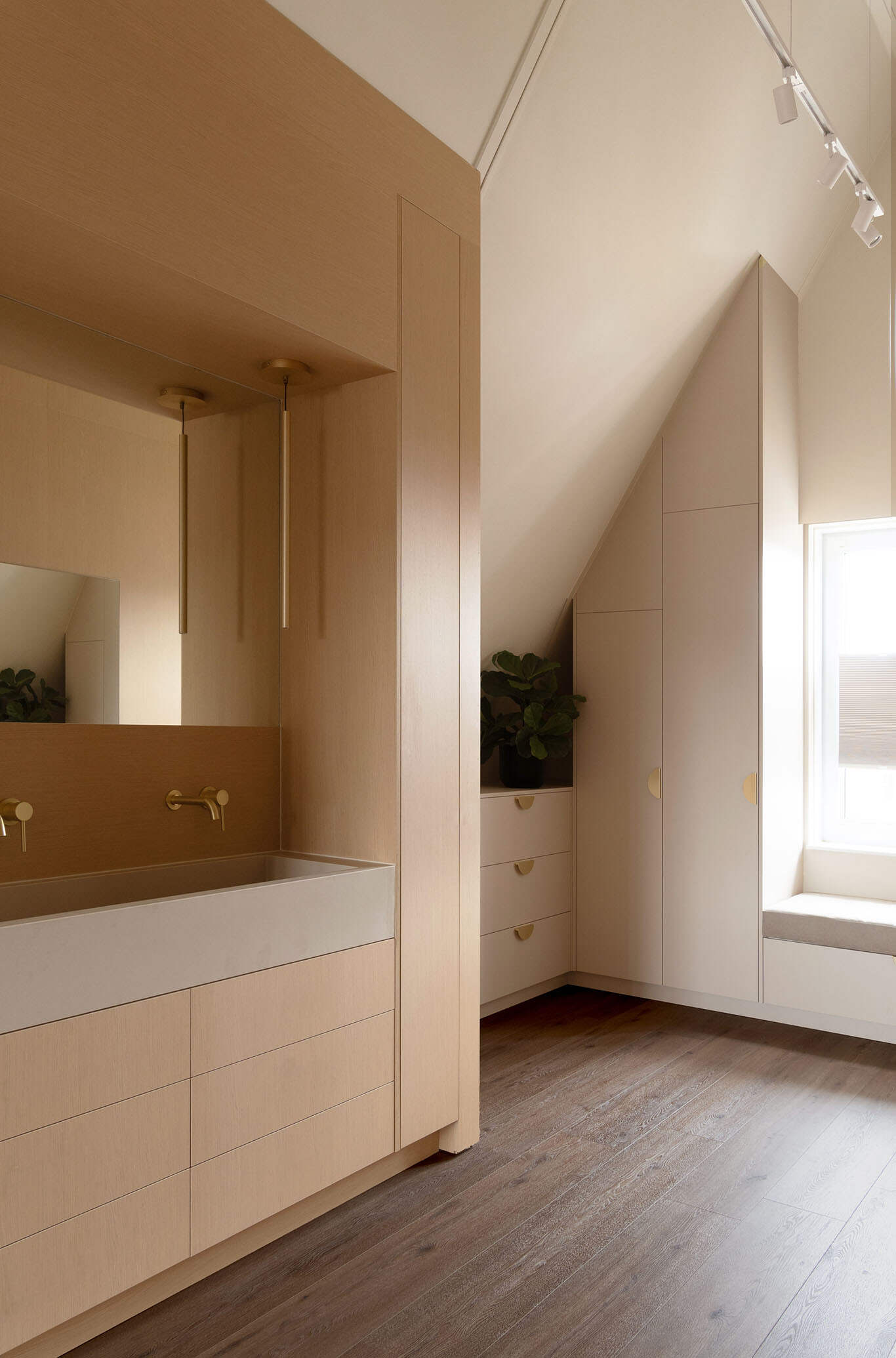 Zolder verbouwen tot master bedroom met interieurontwerp van interieurarchitect in Bodegraven.