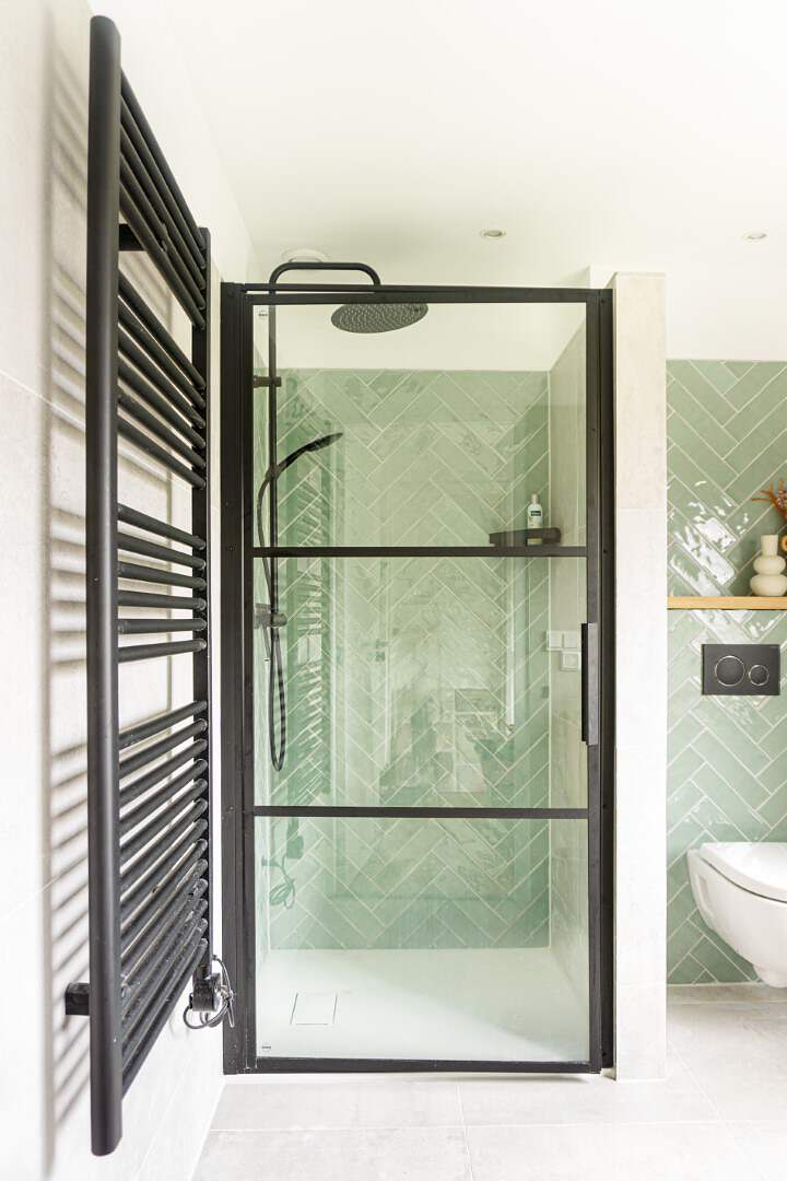 Indeling advies woning en badkamer. Kleine badkamer ontwerp in Utrecht. Interieuradvies ontwerper. 