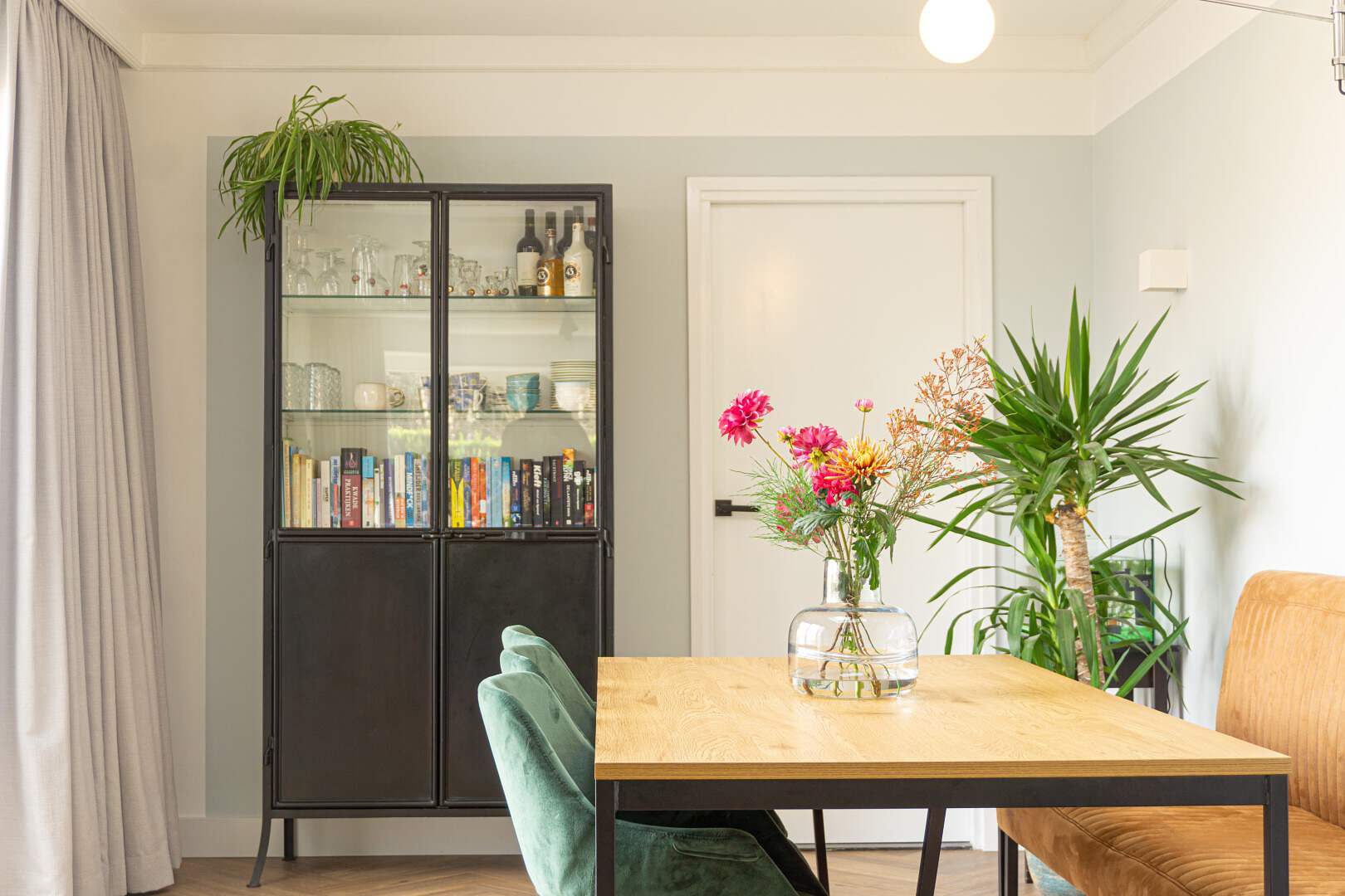 Woonkamer verbouwen begeleiding. Interieuradvies op maat Utrecht. Styling woning.