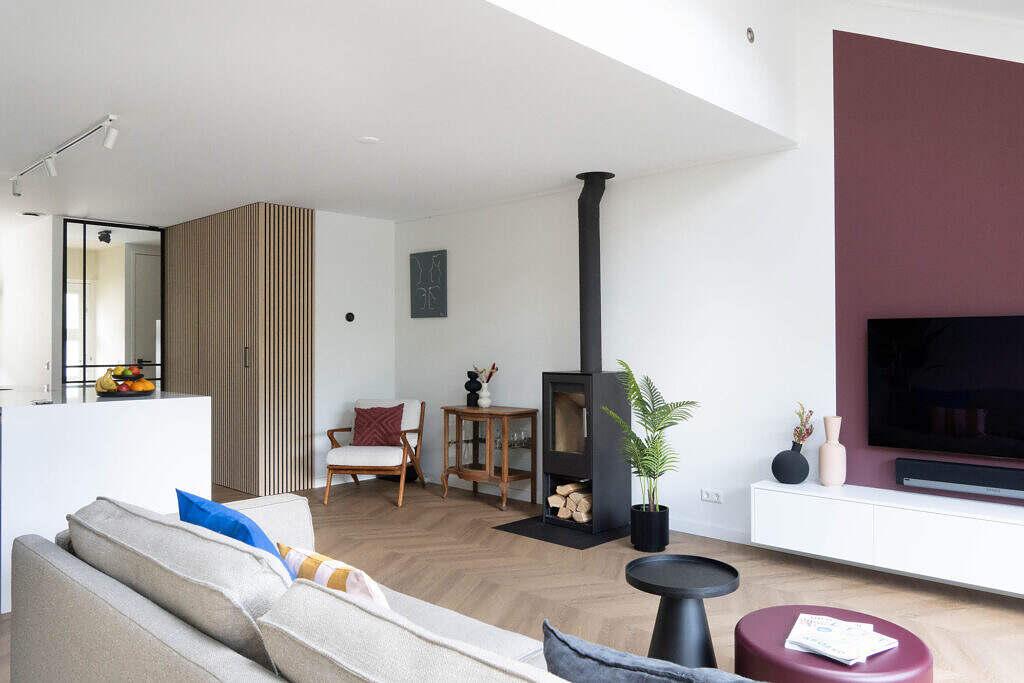 we are MOSO – Hoogland – zithoek Kleurrijk woning ontwerp in scandinavische stijl, compleet interieuradvies met bouwbegeleiding.