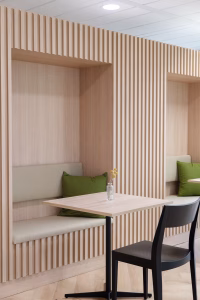 Kantoor inrichting in Utrecht met ontmoetingsruimte voor aantrekken talent